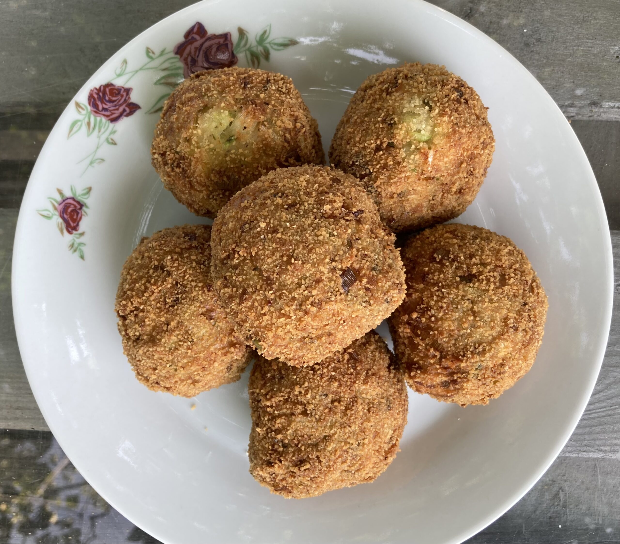 Feta-Zucchini-Bällchen